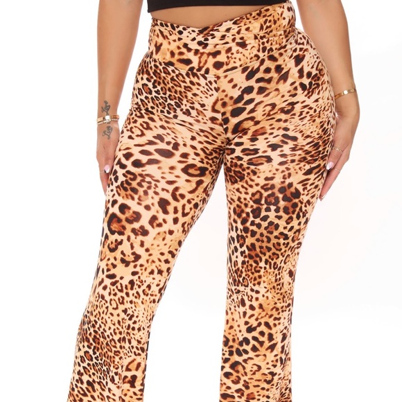 Brand New Leopard Print stretched flare Pant - Picture 2 of 5